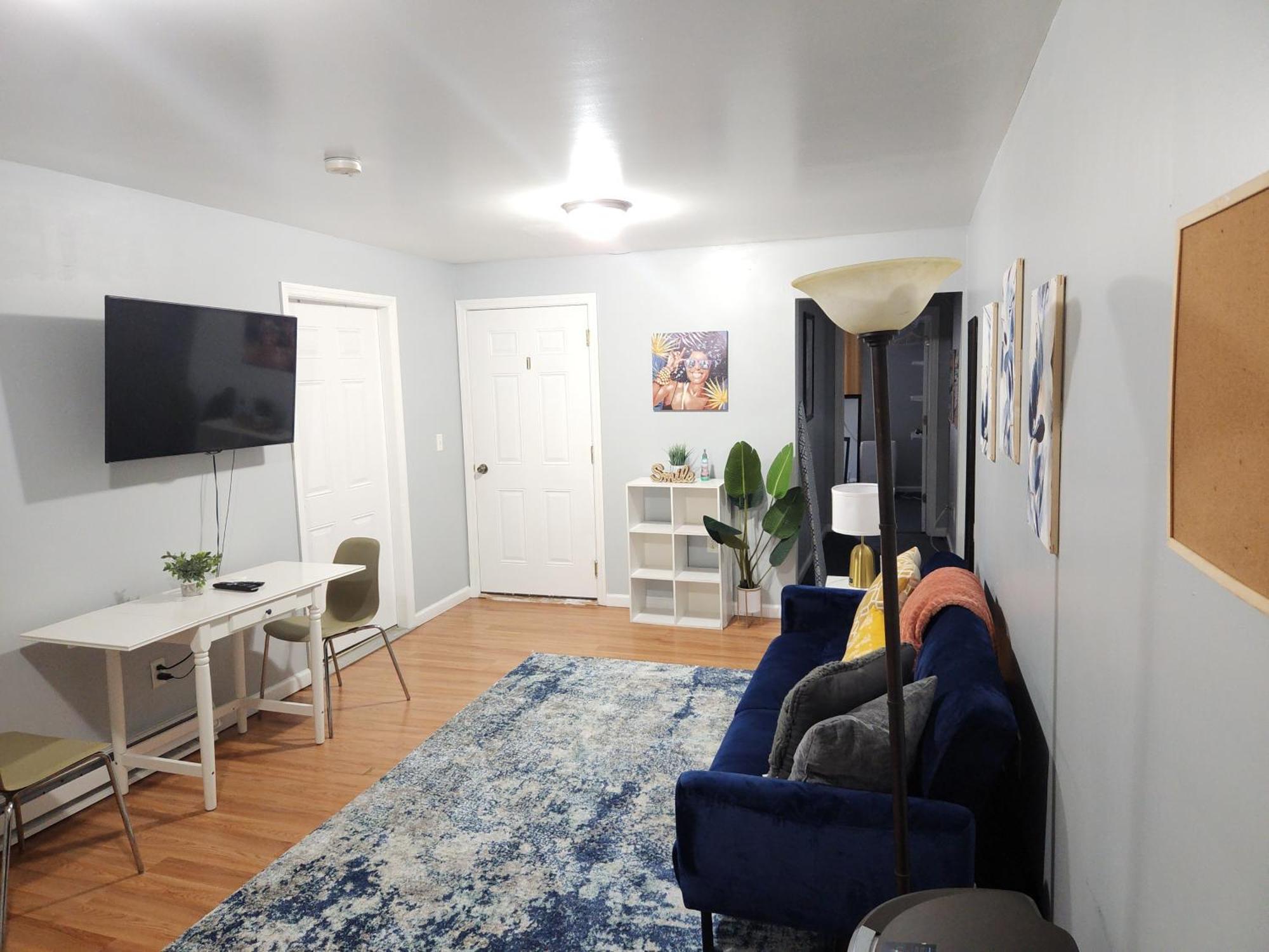 Entire 2-Bed Private Apt - Ewr/Nyc/Outlet Mall Newark Bagian luar foto